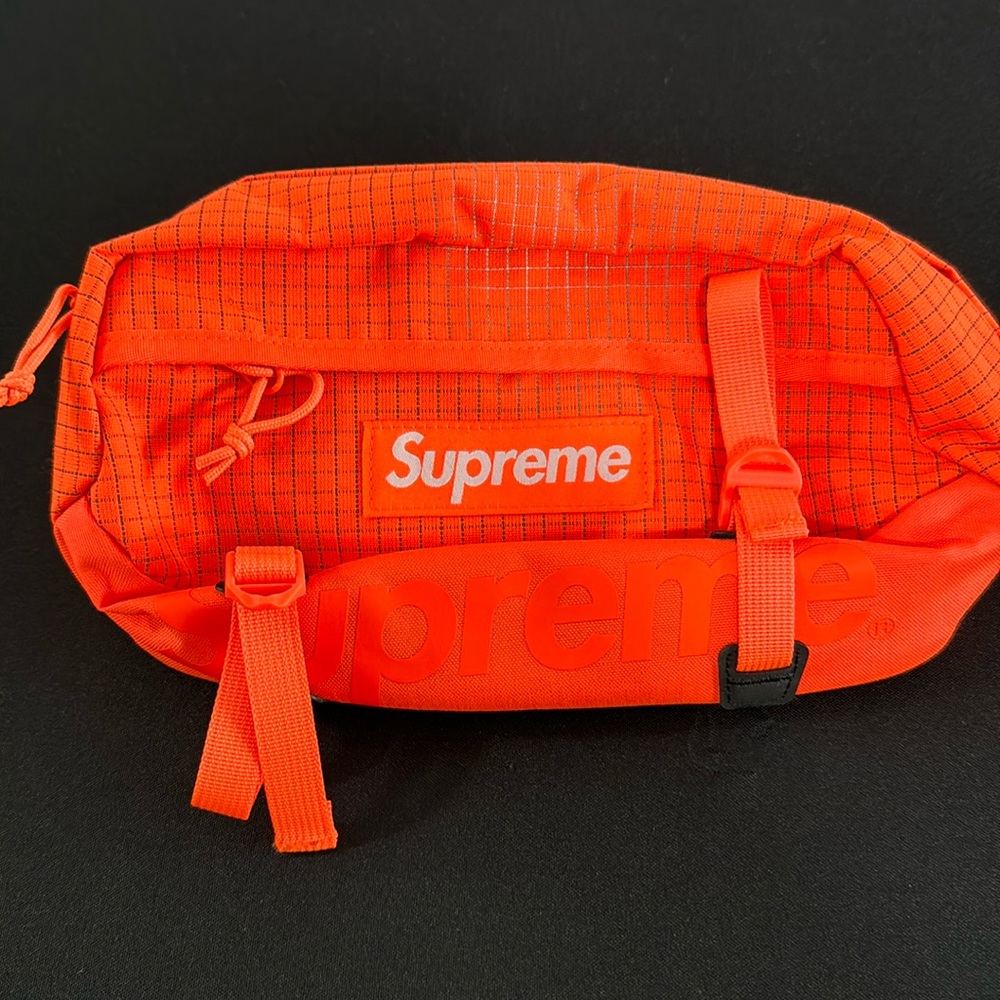 Authentic Supreme waist bag